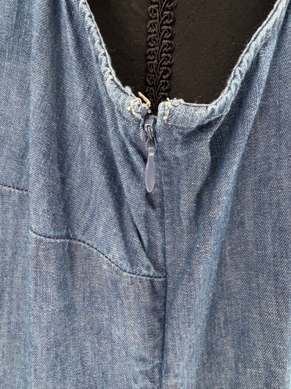 Talbots Plus Chambray Denim Split Neck Dress |‎ Smocked Embroidered Yoke 14W - Picture 6 of 8